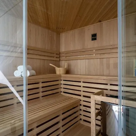 וילה Moreta With Heated Pool, Sauna, Hot-tub *