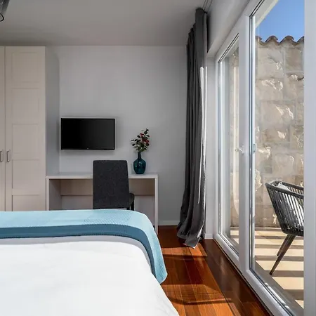 فيلة Moreta With Heated Pool, Sauna, Hot-tub تروغير