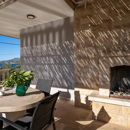 Moreta With Heated Pool, Sauna, Hot-tub * تروغير