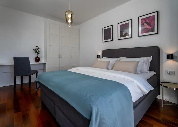 Willa Moreta With Heated Pool, Sauna, Hot-tub