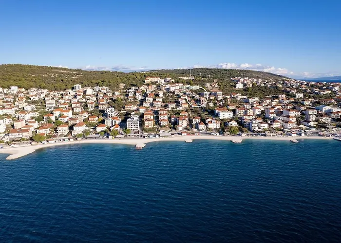 Moreta With Heated Pool, Sauna, Hot-tub *